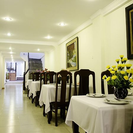 Hanoi Blue Moon Hotel Exterior photo