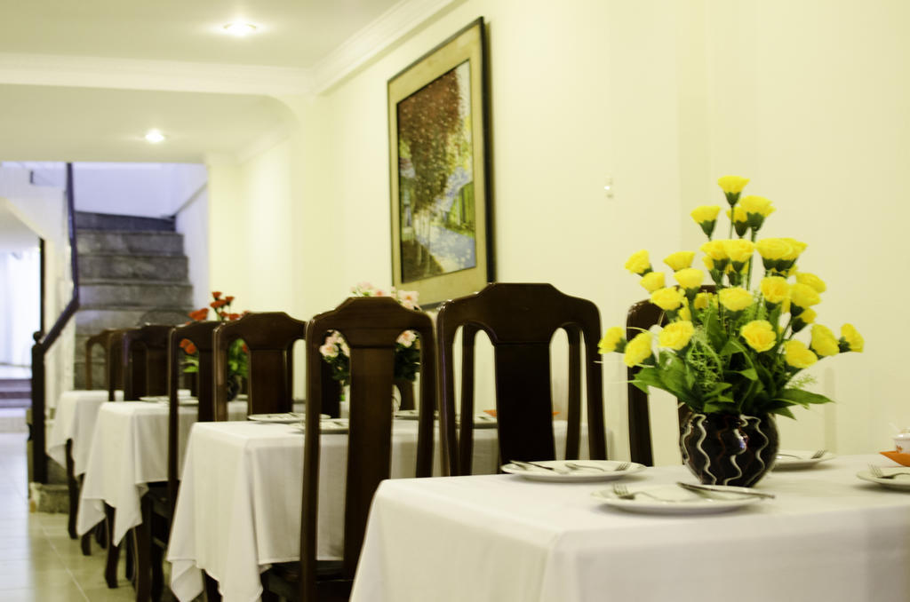 Hanoi Blue Moon Hotel Exterior photo